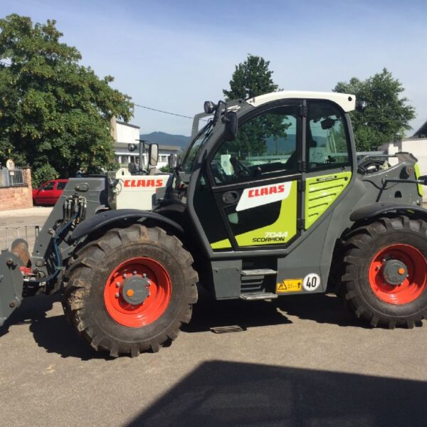 Claas Scorpion 7044 MIETGERÄT