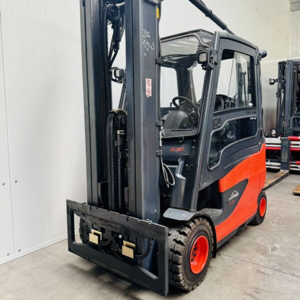 Linde E 30 HL-01/600 Kabine Triplex