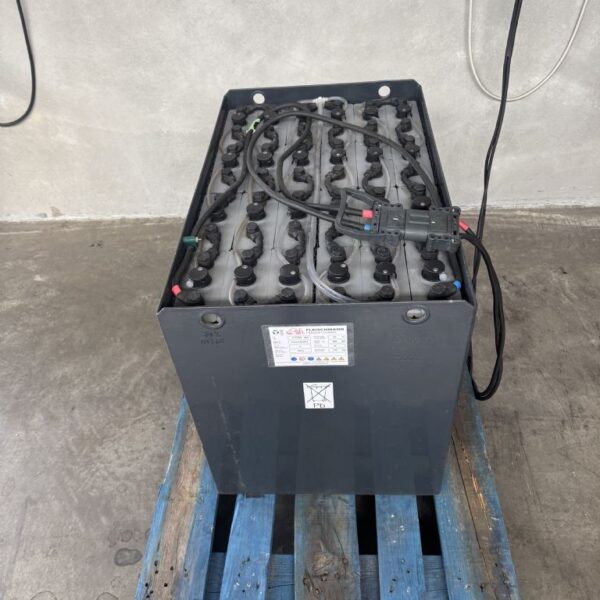 *Sonstige 48V Batterie 500 AH Bj.2014  74%