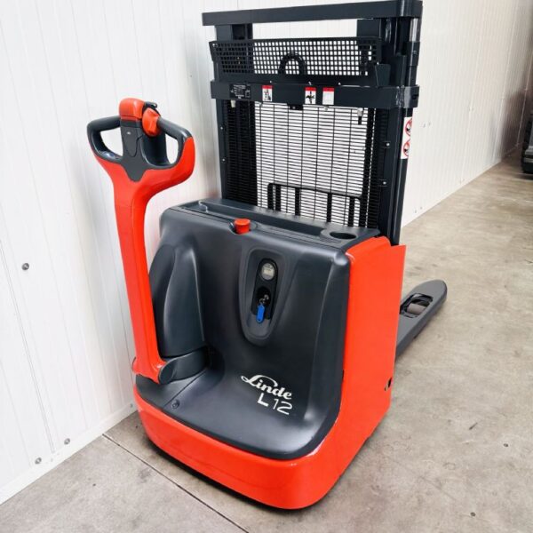 Linde L 12 i Initialhub