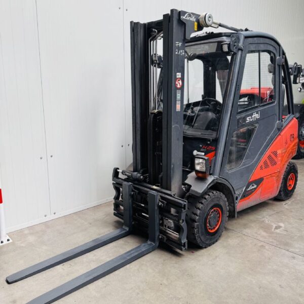 Linde H 25 T-02 EVO Triplex Kabine STVO ZVG