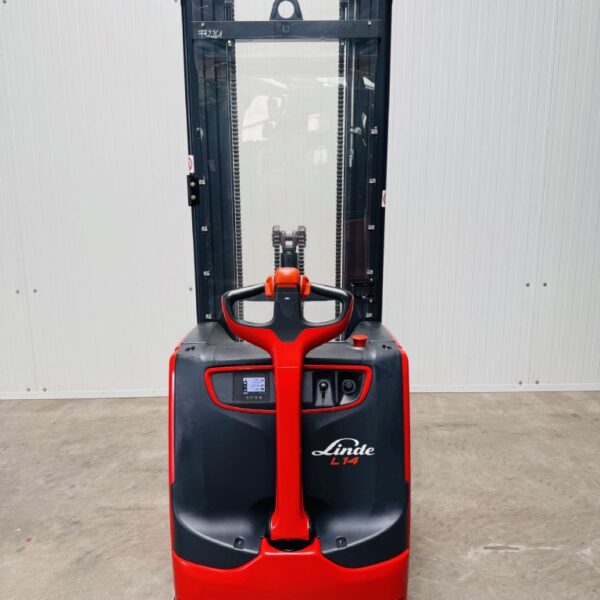 Linde L 14 i Triplex Batterie Bj.22