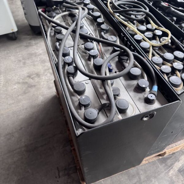 Midac 24V Batterie 625 Ah Bj. 2014 Leistung 65%
